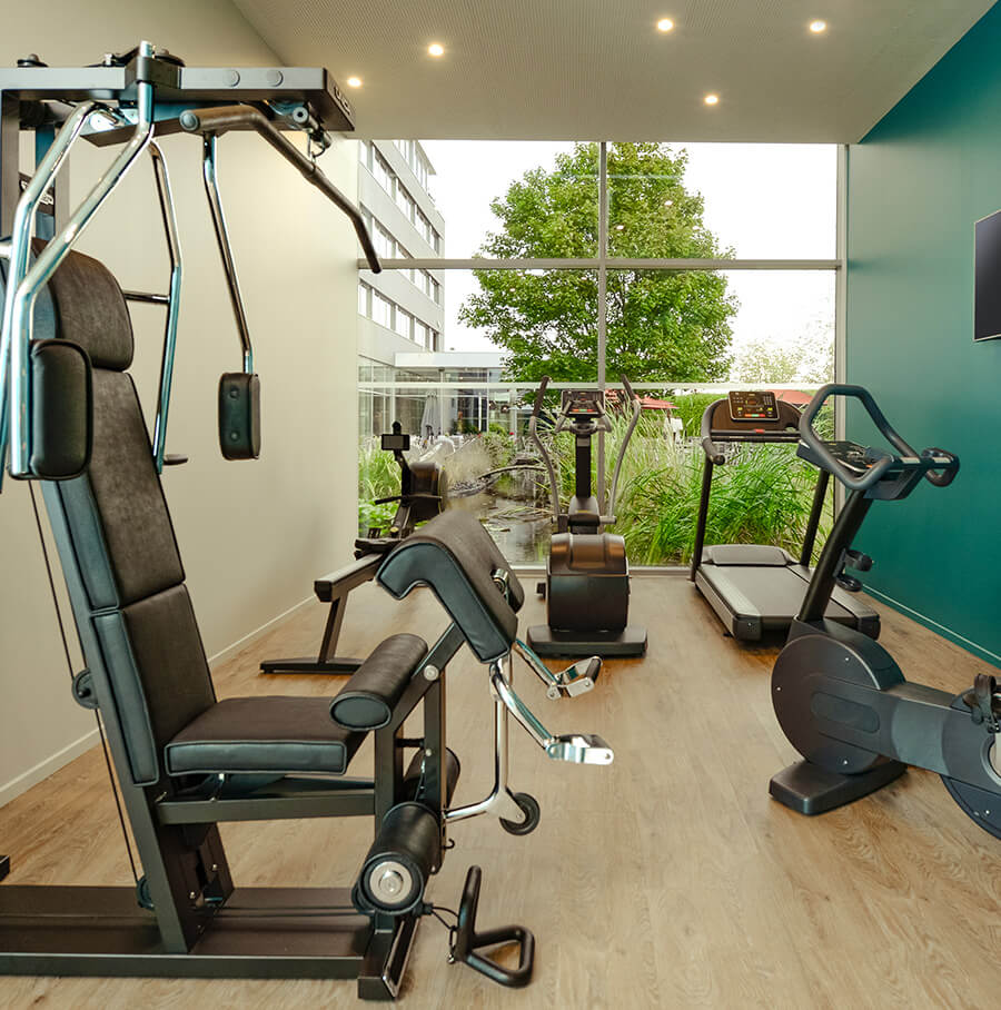 Détendez-vous : piscine et salle de fitness